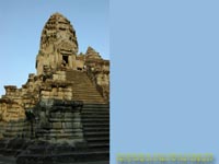 アンコールワット( Angkor Wat )第三回廊に続く階段　撮影場所：シェムリアップ、カンボジア